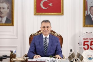 Başkan İhsan Kurnaz: "Bayram, Sevinçlere Ortak Olmaktır"